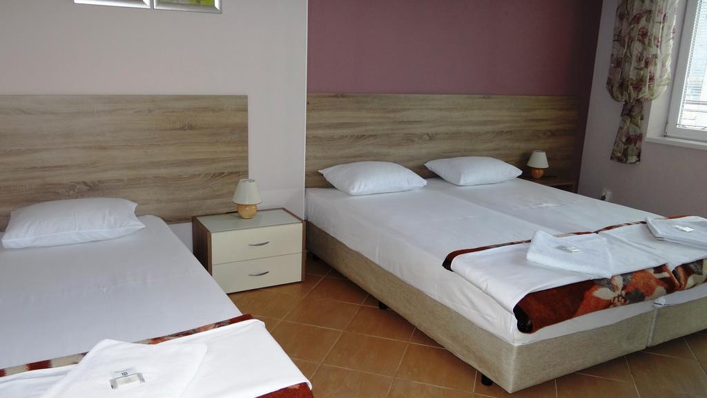 Guest Rooms Kom Szófia Szoba fotó