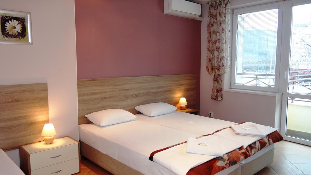 Guest Rooms Kom Szófia Szoba fotó